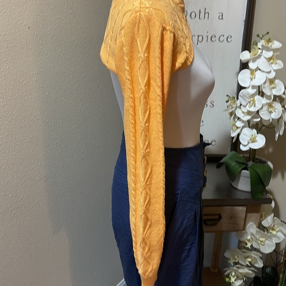 Chic Orange Cable Knit Sweater / tank set - Picture 4 of 11